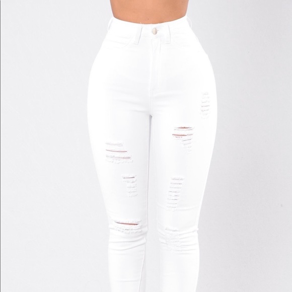 WHITE HIGH RISE FASHIONNOVA JEANS SKINNY SIZE 1  NEW - Picture 1 of 4